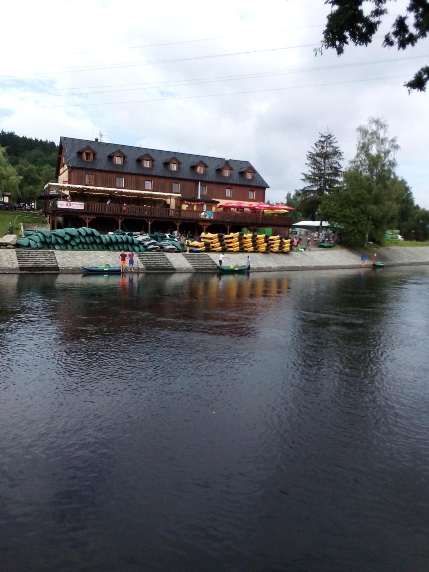 Apartman Leo Nr. 8 Lipno Nad Vltavou Exteriér fotografie